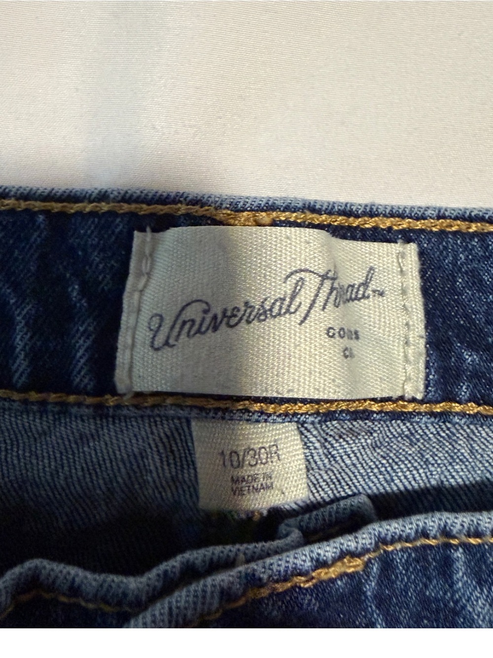 Universal Thread High Rise Bootcut Medium Wash Jeans. - Picture 3 of 6